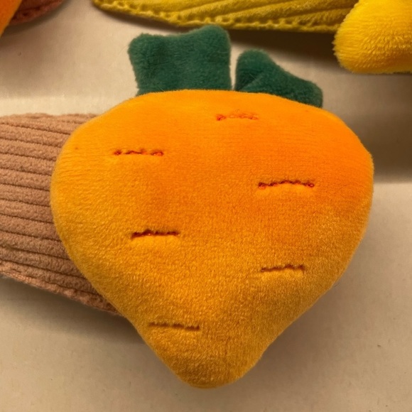 Bundle of 10 Jumbo Plush Hair Clips 30% off Bundles ☘️ - Picture 5 of 12